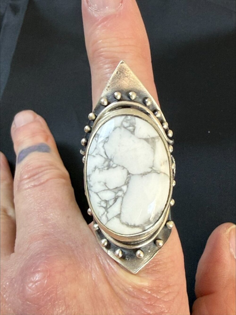 Acid Queen OOAK Warrior Shield Ring Howlite Lrg Sterling Silver Handmade Size 9 - Picture 7 of 13